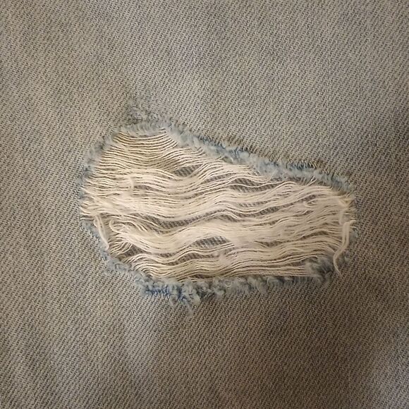 🆕👖Mid-rise Boyfriend Jeans - Picture 4 of 5